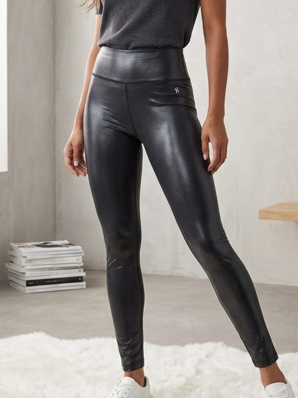 Chic Black Skinny Jeans for Women